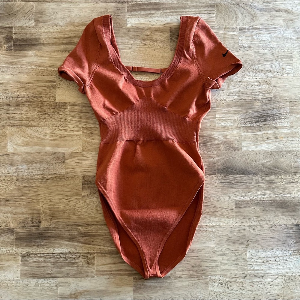 Nike‎ Sportswear Chill Knit Bodysuit Women's Size XS FN4692-825 Orange